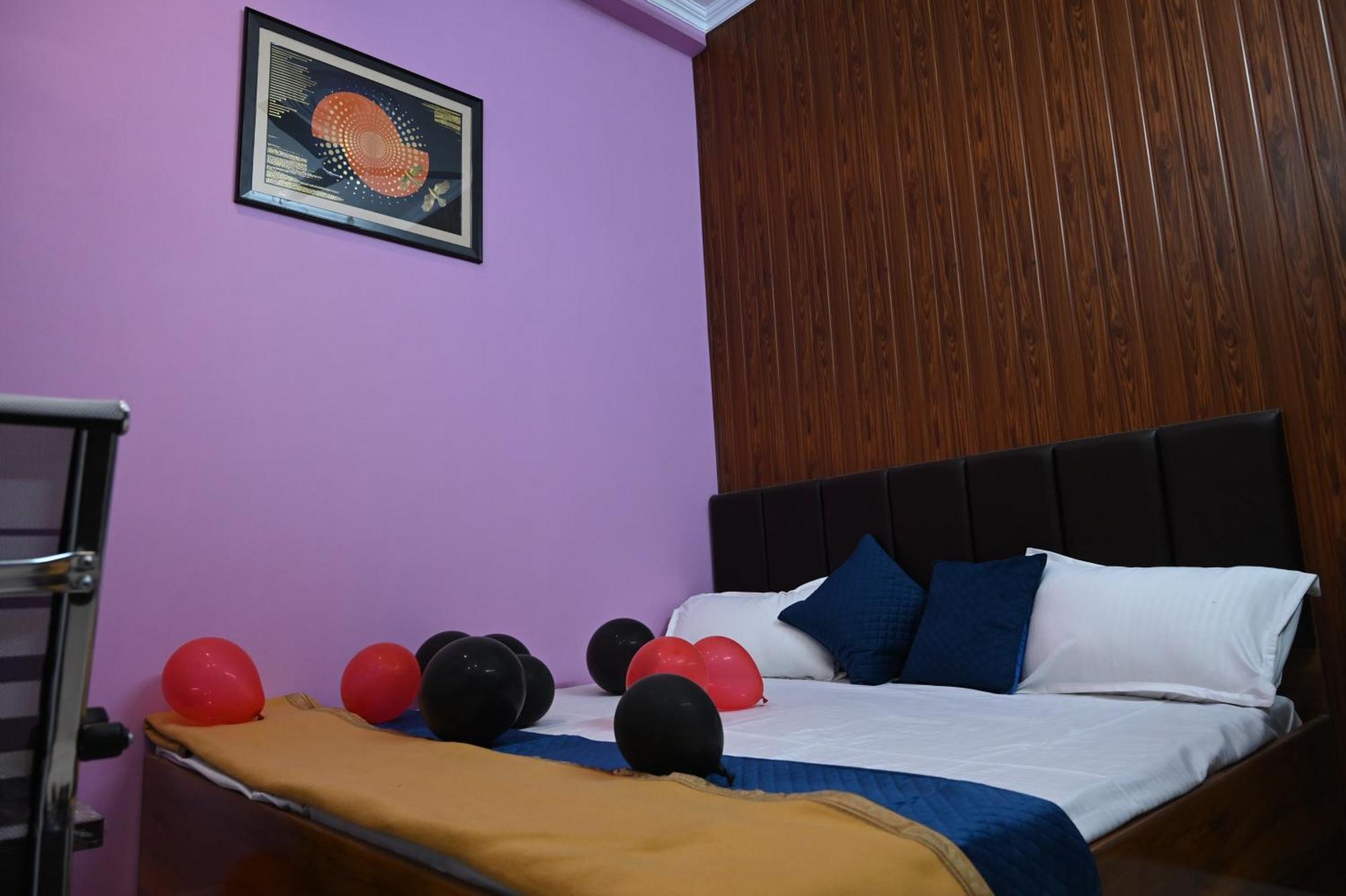 Hotel Ayodhya Paying Guest Eksteriør bilde