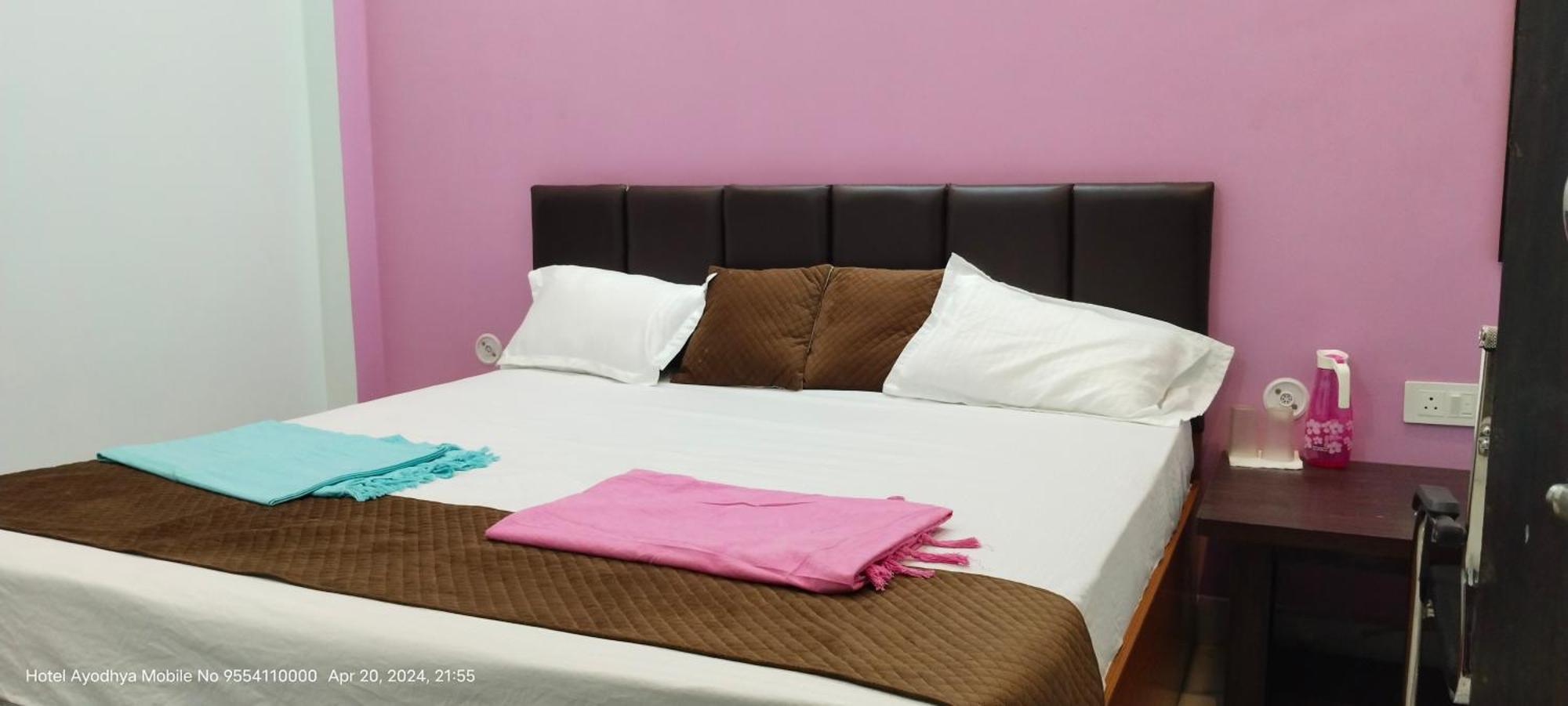 Hotel Ayodhya Paying Guest Eksteriør bilde
